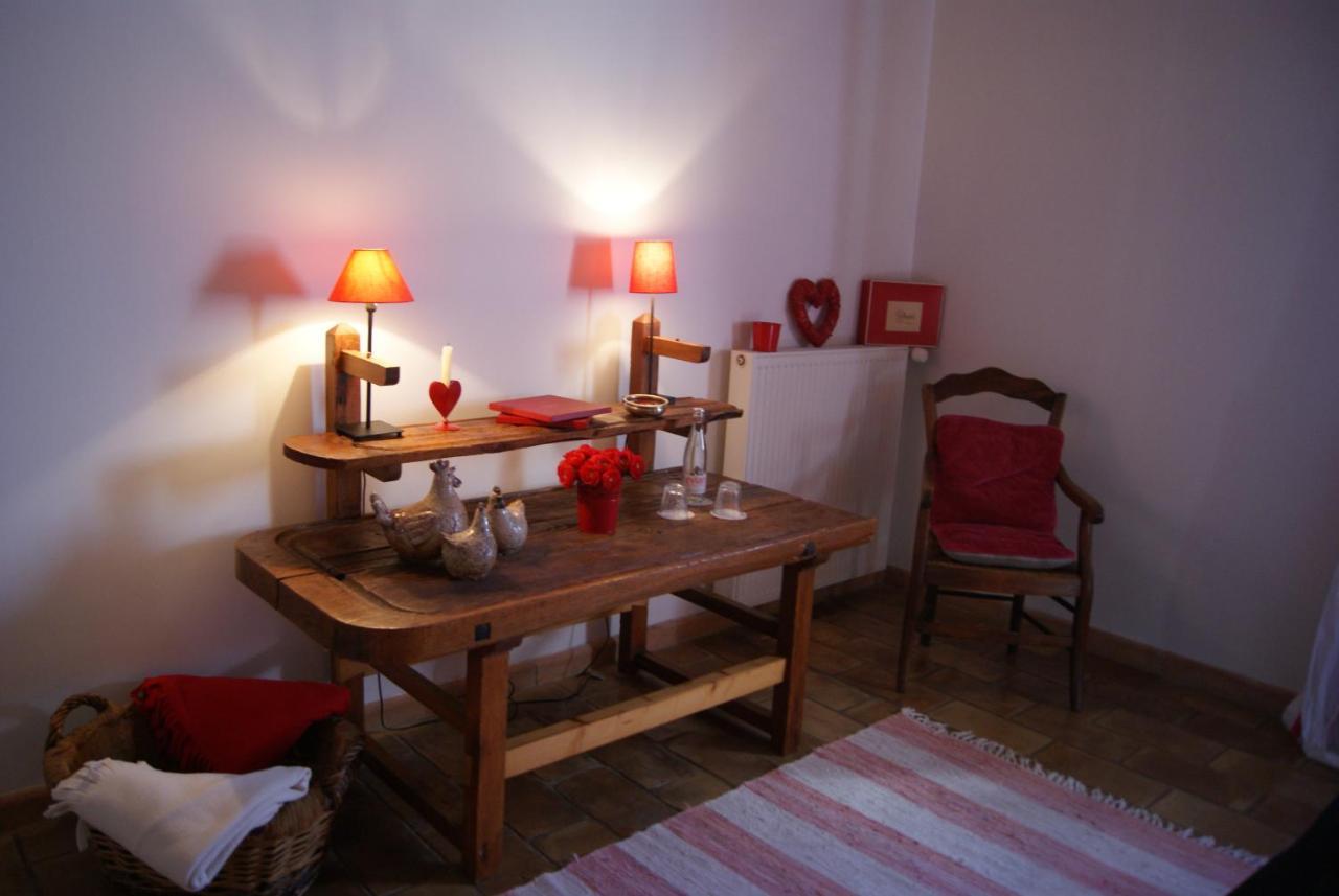 La Ferme De Gigognan Bed and Breakfast Avignon Exteriör bild