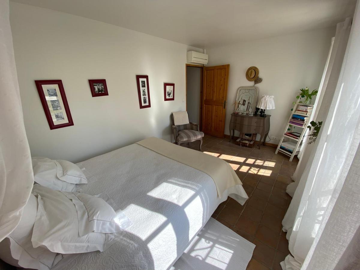 La Ferme De Gigognan Bed and Breakfast Avignon Exteriör bild