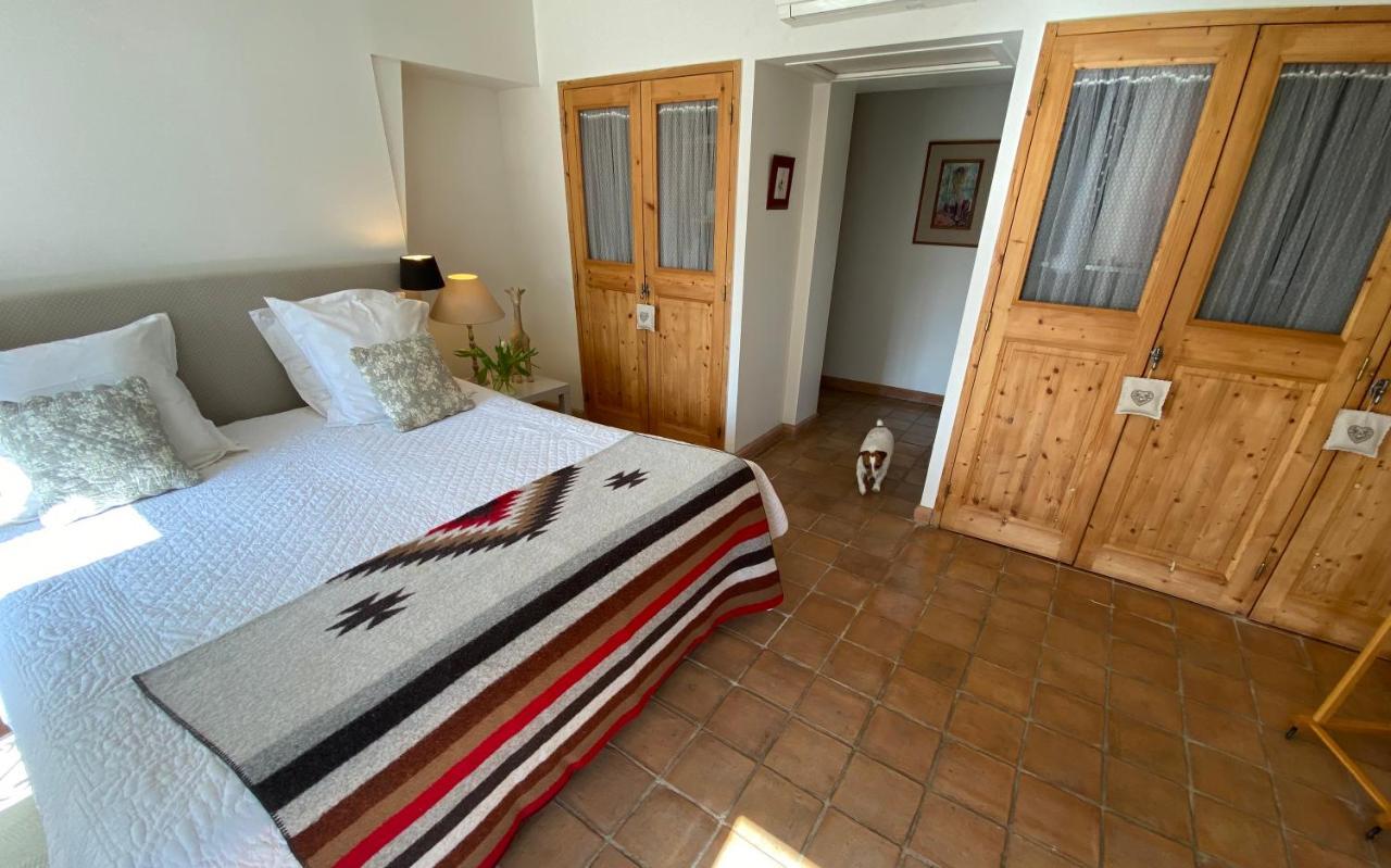 La Ferme De Gigognan Bed and Breakfast Avignon Exteriör bild