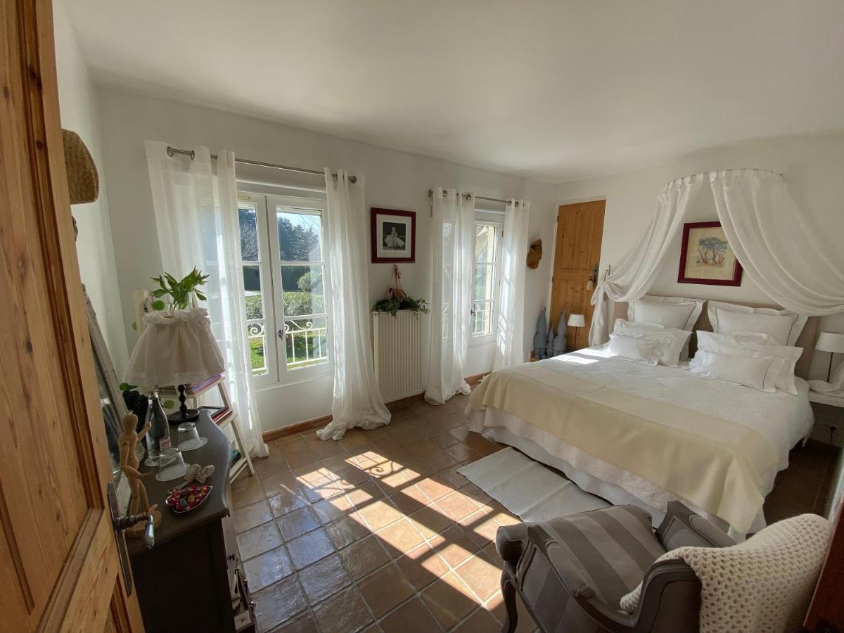 La Ferme De Gigognan Bed and Breakfast Avignon Exteriör bild