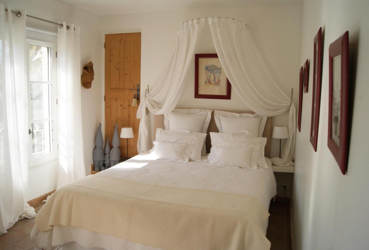 La Ferme De Gigognan Bed and Breakfast Avignon Exteriör bild